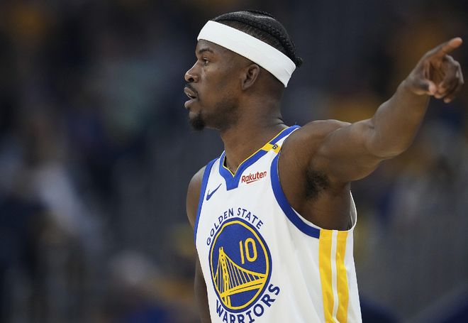 勇士110-120雄鹿遭四坏消息！巴特勒库里曝隐患，防守下滑！