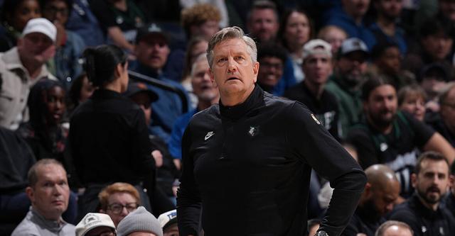 芬奇谈末节DNP戈贝尔：马刺在内线得了50+ 不得不做出改变