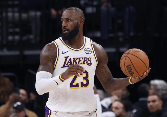 老詹没打！湖人133-121轻取鹈鹕，看数据：头号功臣是他！