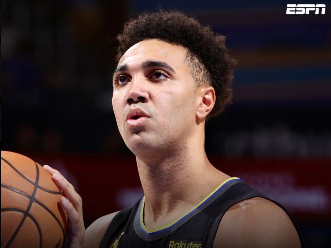 Shams：勇士将杰克逊-戴维斯交易至猛龙，换回湖人26年次轮签