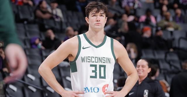 Scotto：雄鹿以双向合同签下科马克·瑞安