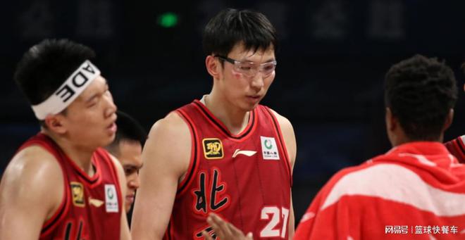 北京丢冠后投敌联手广厦？周琦自嘲打不过就加入：孙铭徽回应绝了