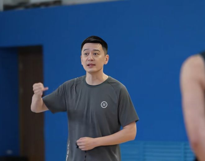 辽宁更动态！张峻豪大汗淋漓，吴昌泽王岚嵚跟队，杨鸣乌戈探讨！