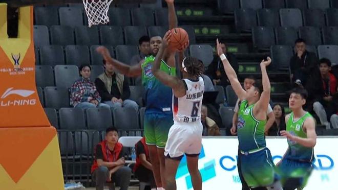 山东16分大胜，CBA俱乐部杯开门红，产生三个惊喜，陈林坚太稳！
