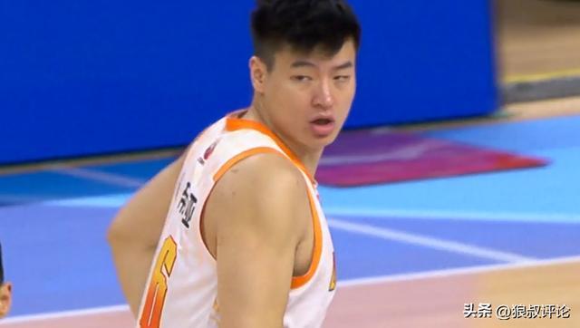 CBA杯赛奇葩一幕！江苏男篮内线马国栋单场罚球7中0颗粒无收