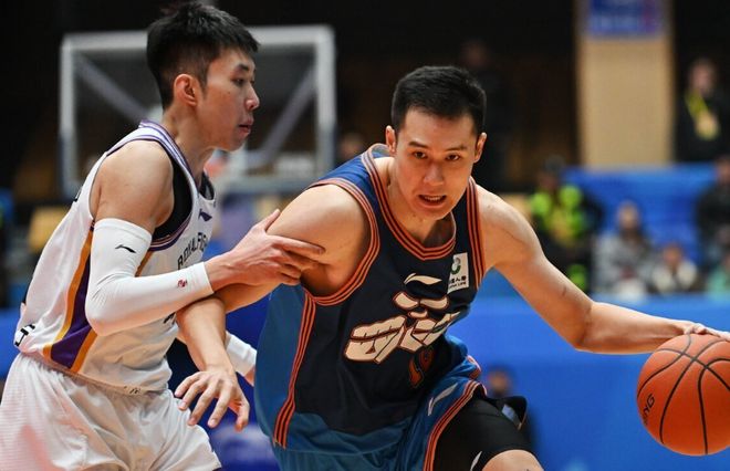 15战全败四川男篮官宣：李金效左跟腱部分撕裂 预计伤停6-8周