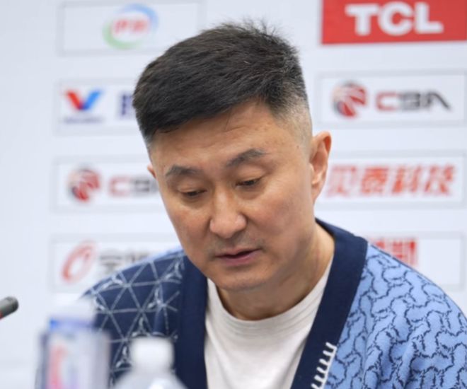 被北控绝杀！杜锋全程只谈防守隐患，却未提自身末节混乱用人！