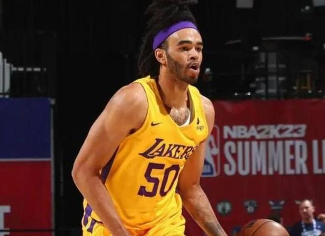 山东队新签内线外援，场均15+7；辽宁队新外援场均仅3.8分