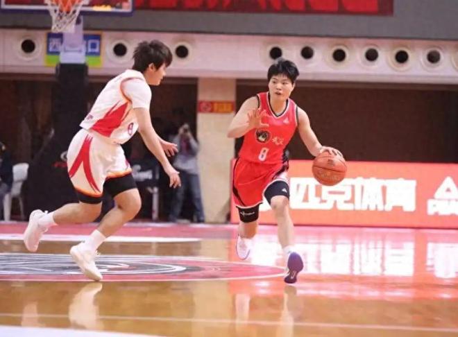 外援4节8人次不用了！武汉盛帆女篮“一放到底”是放弃还是硬刚？