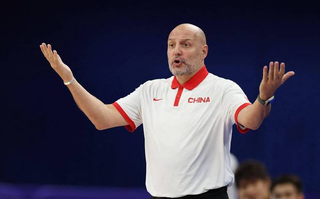 男篮23年世界杯12人现状！3人受伤，4人无缘国家队，1人沦为板凳