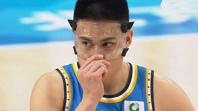 4主力缺阵，北京男篮逆转浙江 杰曼23+5带动全队 范子铭及时复苏