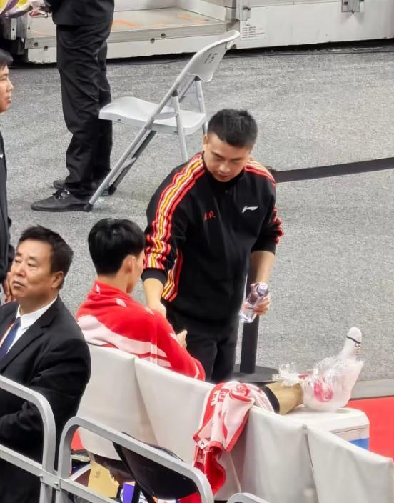 广东3消息！徐杰最新伤情出炉，朱芳雨买断王少杰，徐昕打脸杜锋