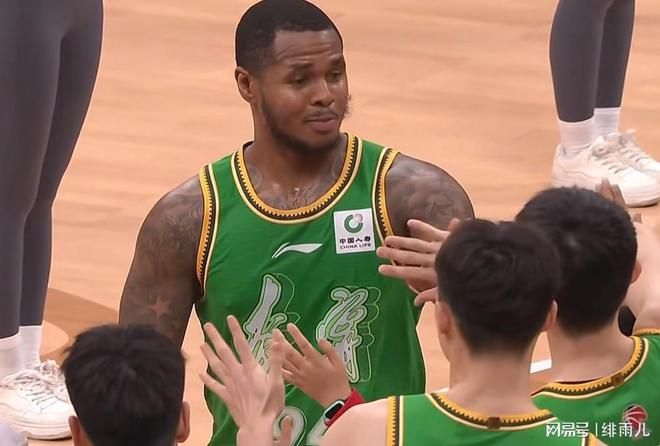 反转？杨鸣有望留队担任总教练，辽篮新帅基本敲定是乌戈！