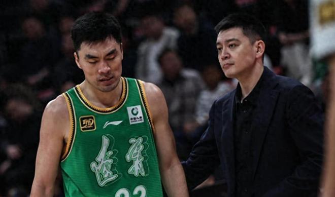 新官上任三把火，乌戈重用3人打脸杨鸣，最大引援被贬为替补