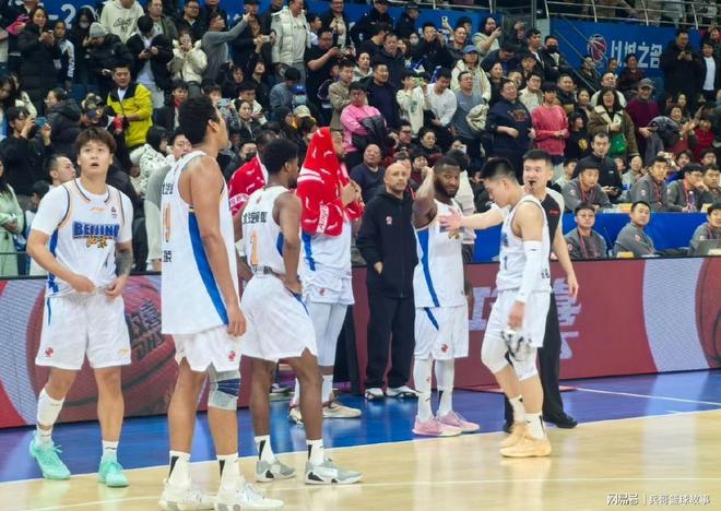 CBA排名大变！广东登顶，北京断崖下滑，广州第10辽宁难保季后赛