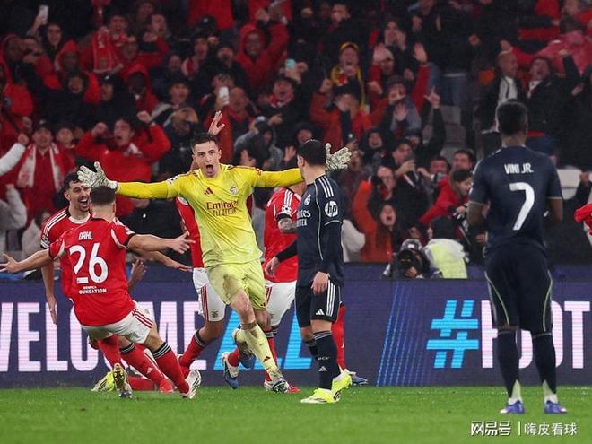 连续两年，穆里尼奥书写相同故事，让曼城马赛紧张，创欧冠两纪录