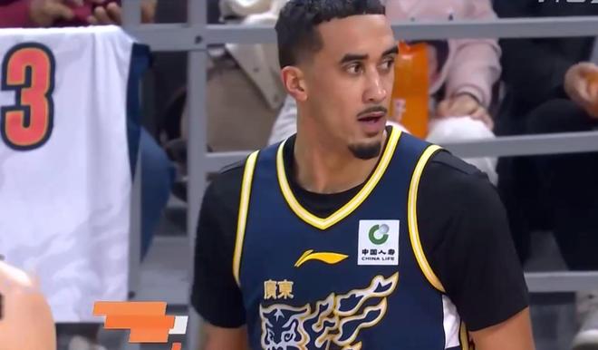 8分双杀吉林！广东取5连胜！5人上佳奎因无解，杜锋阿日握手言和