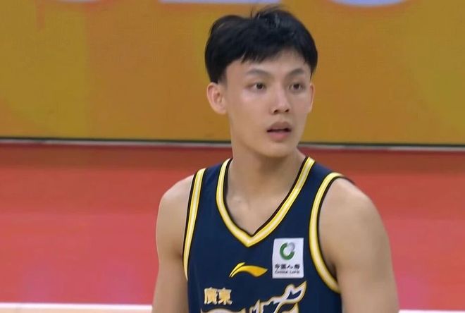 广东男篮徐杰即将复出，多支球队接触杨鸣，北京男篮欲换贝利！