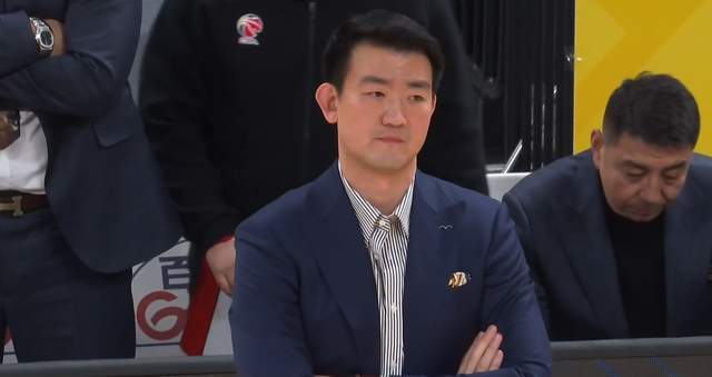 惨遭复仇！山东输得不冤，强援16投2中堪比卧底，王博靠外援取胜