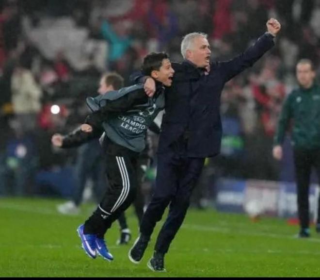 欧冠淘汰赛附加赛对阵出炉：穆里尼奥执教的本菲卡，再次挑战皇马