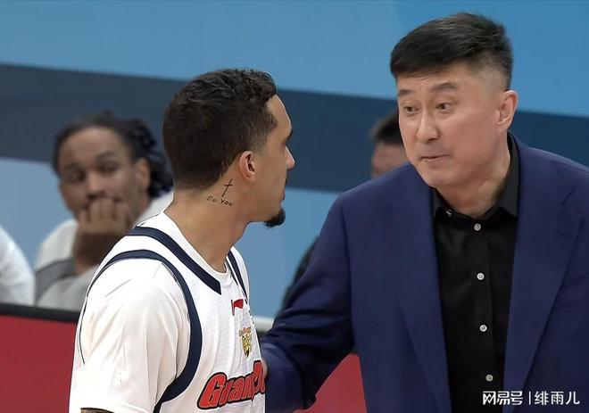 转正就摆烂了？广东最强王牌坑惨杜锋，狂逼朱芳雨签约第五外援！