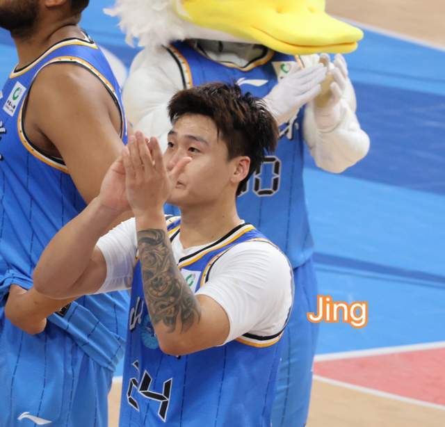 又惹麻烦！赵睿，你可是中国男篮队长，咋啥话都敢说，让老郭咋办
