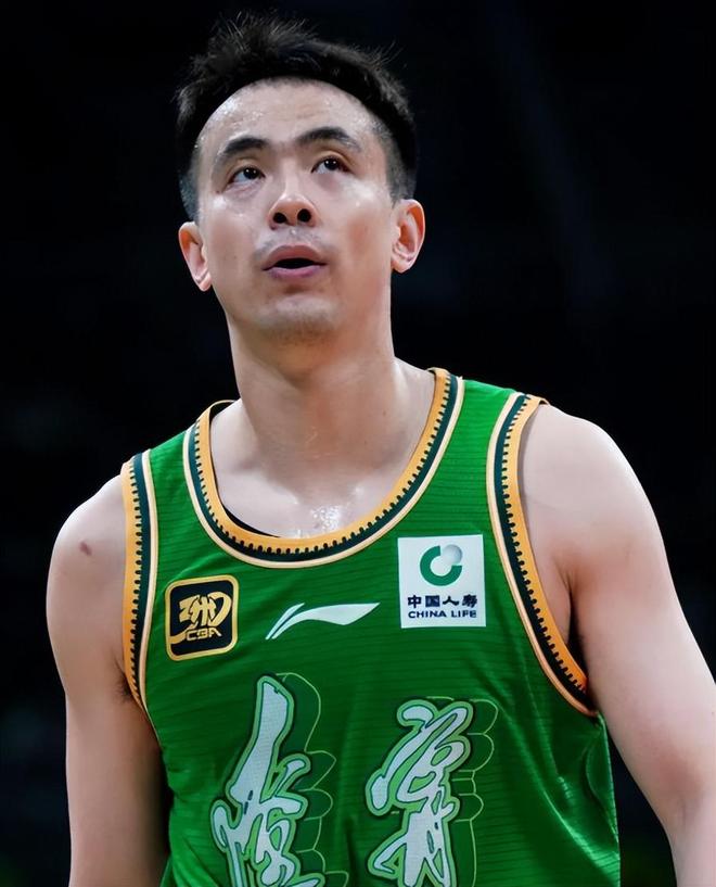 CBA3消息！赵继伟全明星被质疑，赵睿面临重罚，国家队名单将出炉