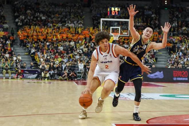 CBA第23轮，上海久事男篮94:84胜广东男篮