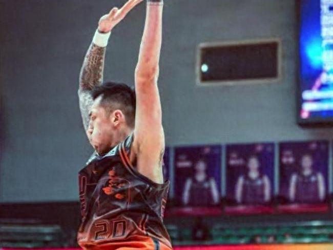 俱乐部杯山东战稠州，两队四点相同半斤八两，一点不同高速有优势