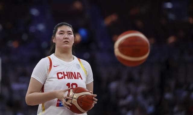 2米26巨塔爆发，宫鲁鸣为她指明成才路，未来或扛起中国女篮大旗