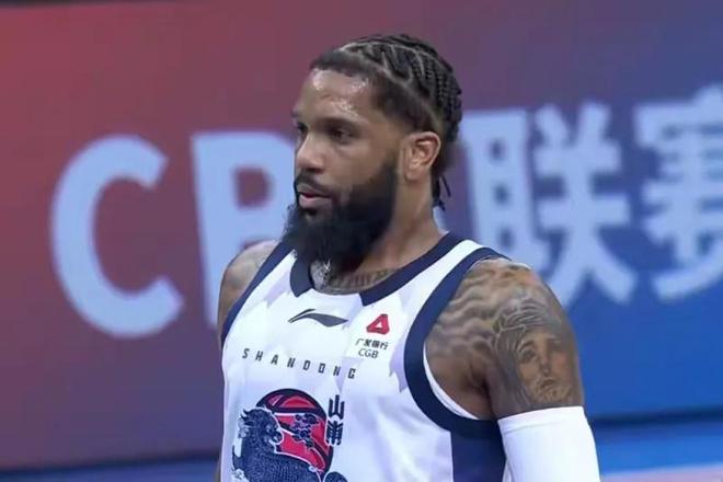 山东备战广厦！鲍威尔+克里斯缺席，琼斯会打，本土球员均会出战