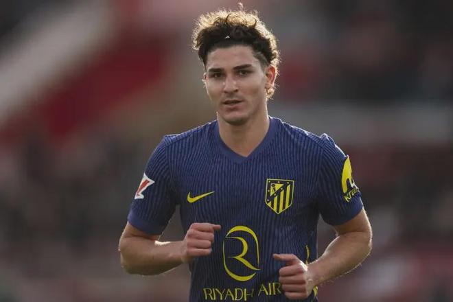 一夜反转！昨天“官宣”今天“辟谣”，小蜘蛛转会大戏谁在说谎？