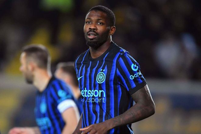 爆大冷！1-2！国际米兰耻辱出局，大黑马欧冠创造奇迹：双杀晋级