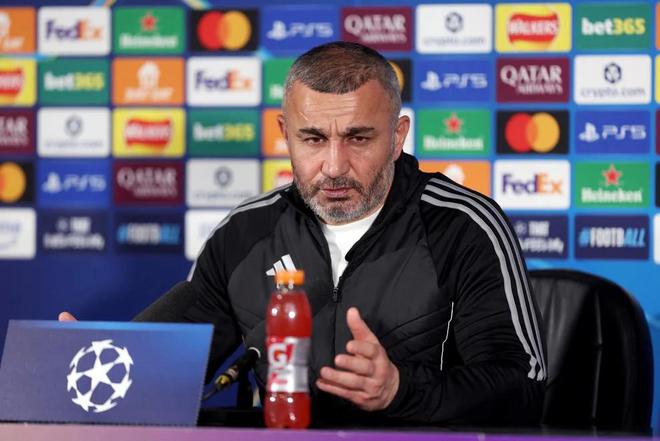 卡拉巴赫主帅：对球员的比赛表现和展现出的斗志都非常满意