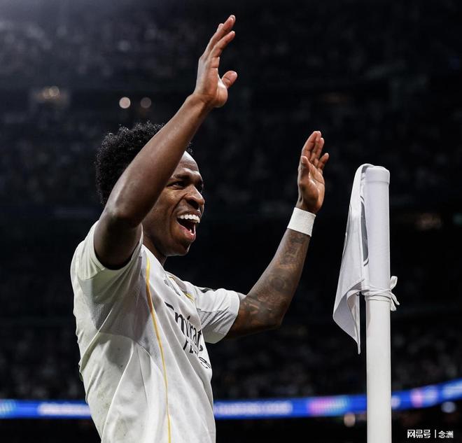 足坛一夜动态：欧冠16强出炉皇马双杀晋级 尤文加时出局 C罗965球