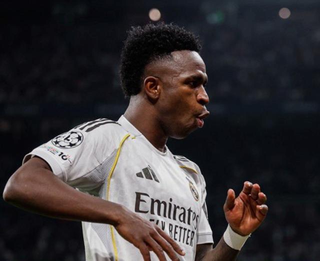 14球，维尼修斯超内马尔成为欧冠淘汰赛历史进球最多的巴西人