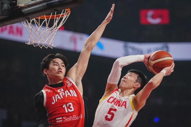 国际篮联说的“sneaky win”，真是在“黑”中国男篮吗？