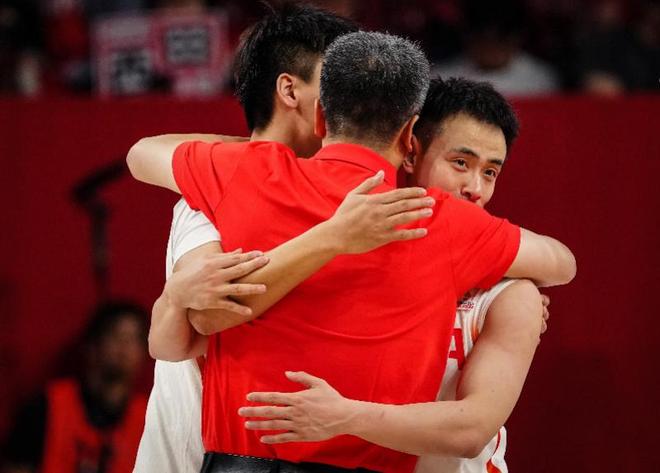 热血逆转！中国男篮取世预赛两连胜，重新赢回出线主动权