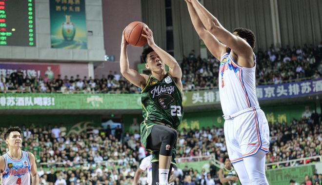 曝林葳将回CBA但会被同曦交易 镀金后留国内还是继续旅外追梦？