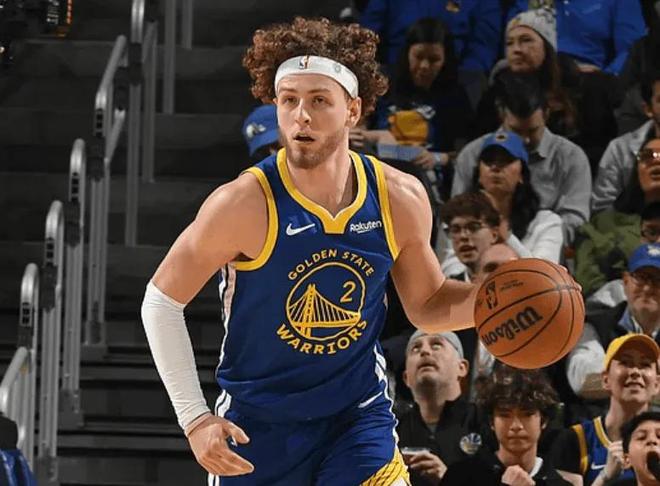 科尔用人纯恶心人！穆迪桑托斯不上，让3废将打关键球主导败局