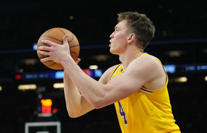 价值高位时没送走，如今申请交易无人问津，湖人后悔了吗？