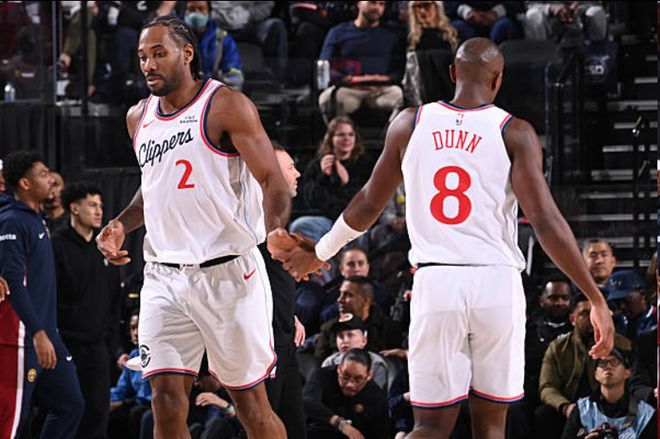 快船新援轰38分成队史第一人助球队险胜掘金！穆雷错失绝平罚球