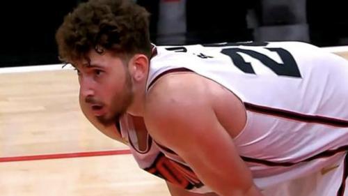 文班29分4盖帽马刺大胜火箭，申京16分已经正在成为负担