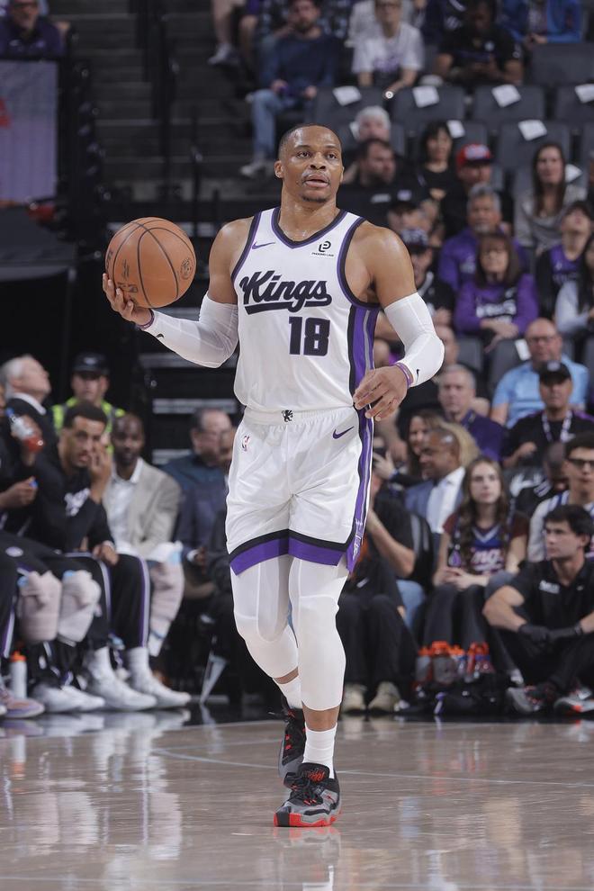 历史第一！威少23+11+12第208次三双 国王大胜公牛吉迪也三双