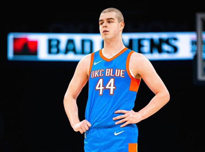 美媒：患有睾丸癌的托皮奇进入雷霆激活名单，将迎来NBA生涯首秀