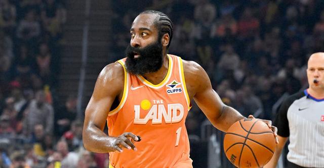 官宣：詹姆斯·哈登右手拇指出现无移位骨折 今日出战存疑