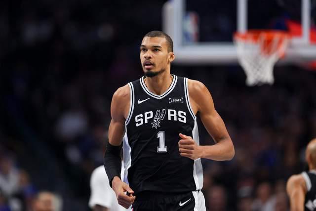 马刺vs活塞前瞻：文班再战康宁汉姆，马刺力争双杀活塞