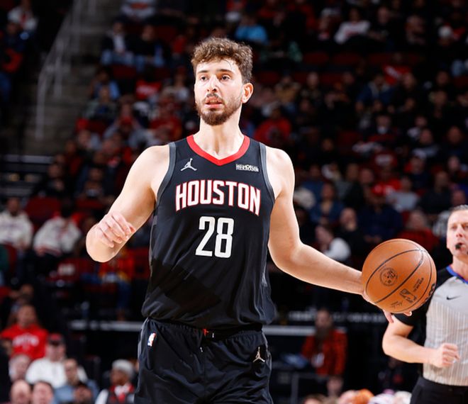 申京17投15中仍无缘今日最佳！对不起！东契奇爆砍80年NBA纪录