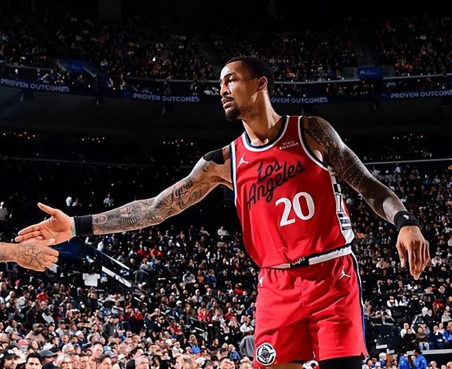 快船首发达最佳配置！琼斯柯林斯完美辅助，等新援出战期待值拉满