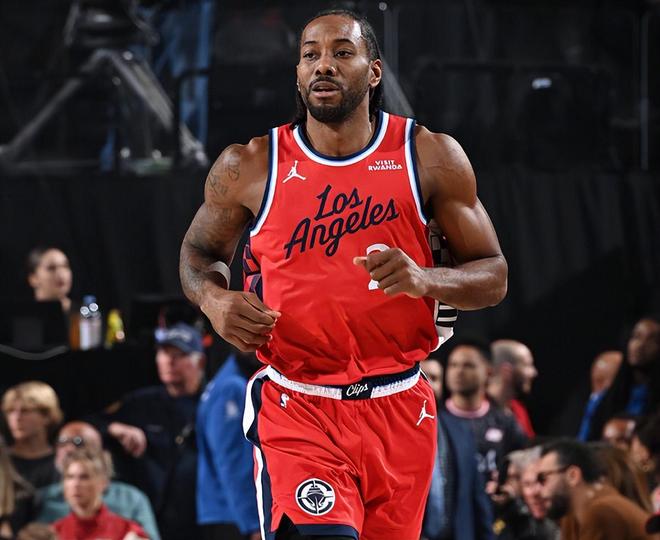 NBA里程碑！哈登超越张伯伦，老詹43000分大关，小卡超越克劳福德